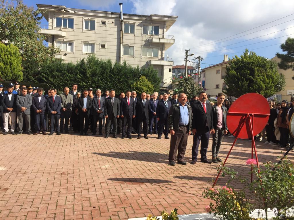 29 Ekim 2022 Cumhuriyet Bayramı çelenk sunumu