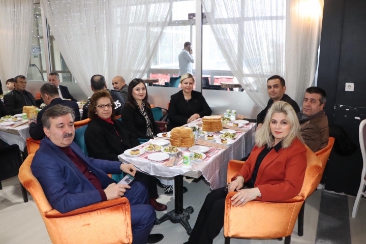 Kaynarca İlçe Nüfus Müdürü Perihan Akcaba onuruna veda yemeği