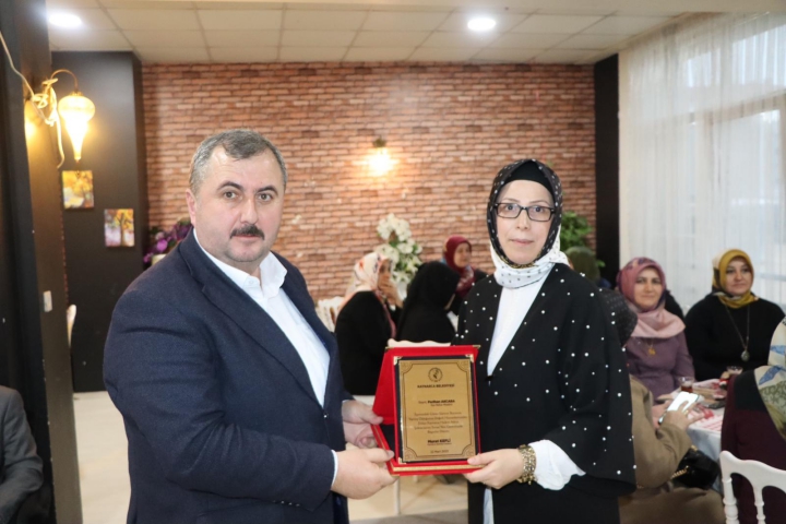 Kaynarca İlçe Nüfus Müdürü Perihan Akcaba onuruna veda yemeği