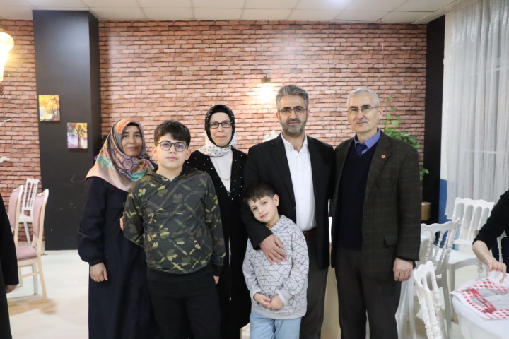 Kaynarca İlçe Nüfus Müdürü Perihan Akcaba onuruna veda yemeği