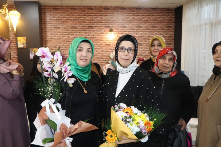 Kaynarca İlçe Nüfus Müdürü Perihan Akcaba onuruna veda yemeği