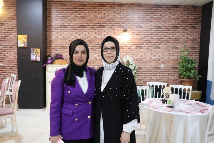 Kaynarca İlçe Nüfus Müdürü Perihan Akcaba onuruna veda yemeği