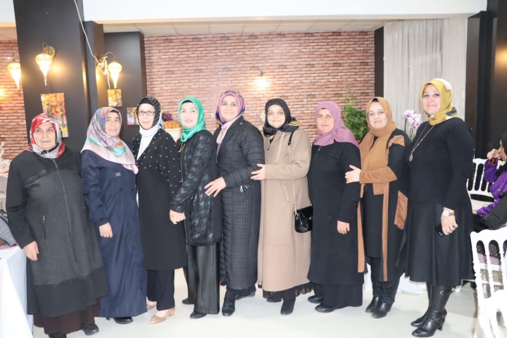 Kaynarca İlçe Nüfus Müdürü Perihan Akcaba onuruna veda yemeği