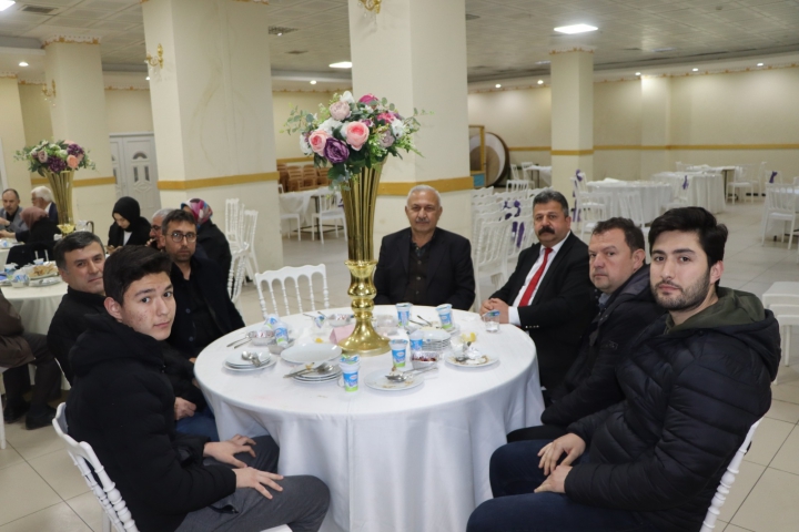 Şehit ve Gazi ailelerine iftar yemeği verildi