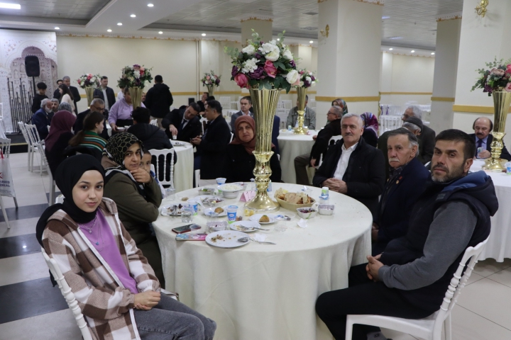 Şehit ve Gazi ailelerine iftar yemeği verildi