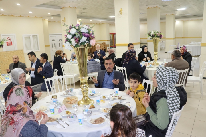 Şehit ve Gazi ailelerine iftar yemeği verildi