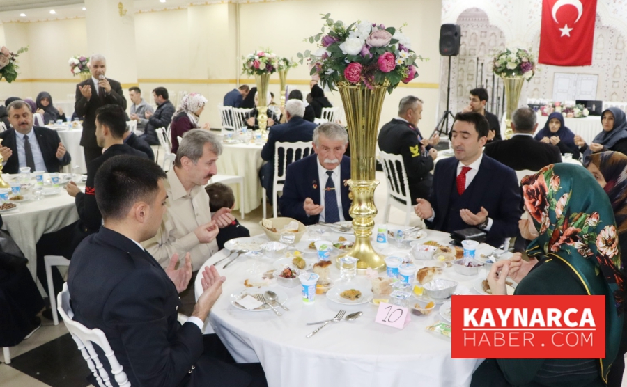 Şehit ve Gazi ailelerine iftar yemeği verildi