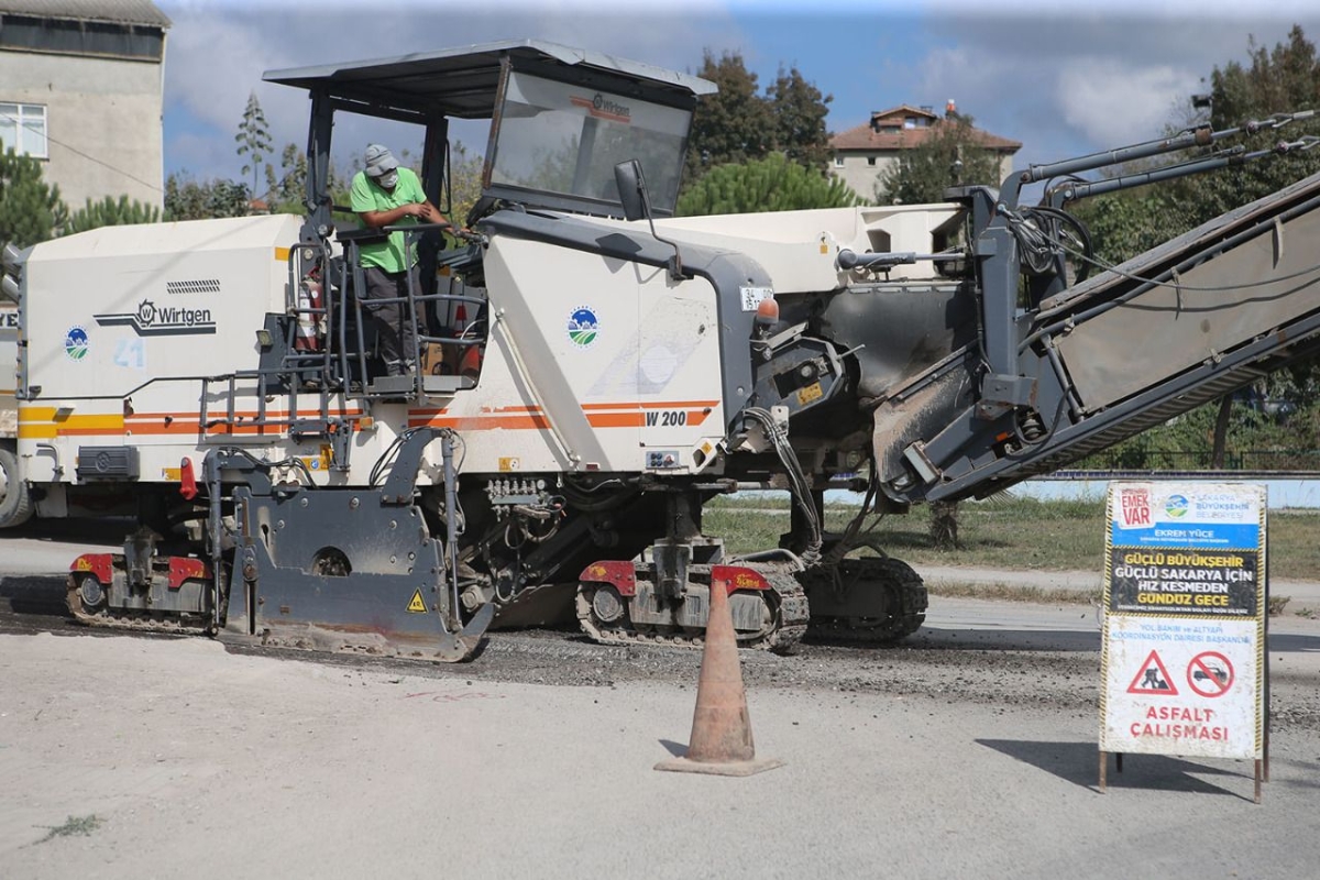 Büyükşehir Belediye Başkanından asfalt müjdesi