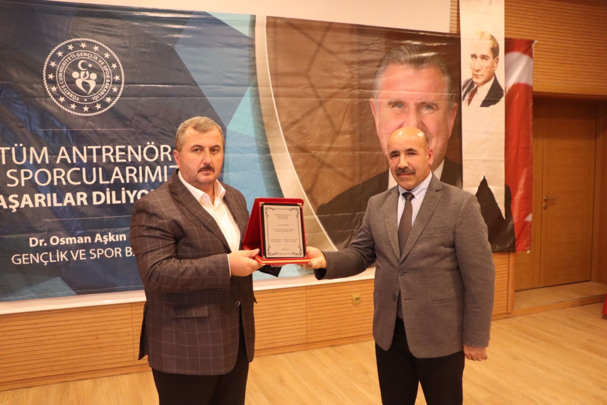 Başarılı amatör sporcularımız için ödül töreni düzenlendi