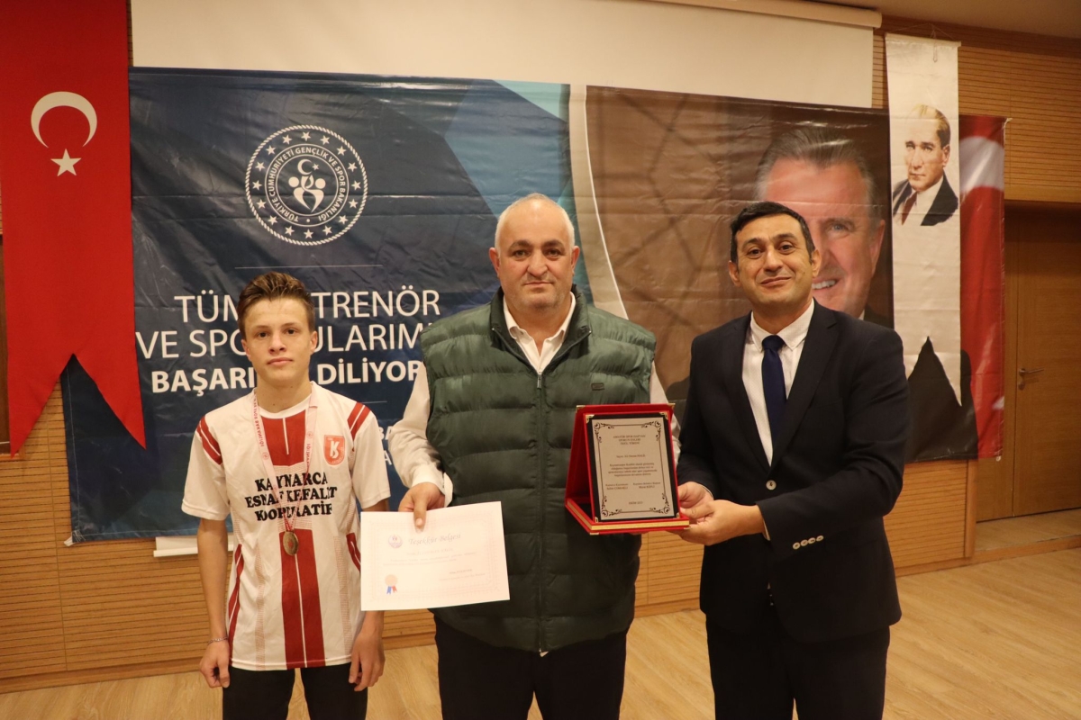 Başarılı amatör sporcularımız için ödül töreni düzenlendi