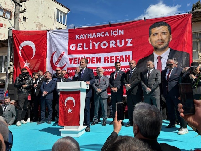 Fatih Erbakan coşkulu kalabalığa konuştu