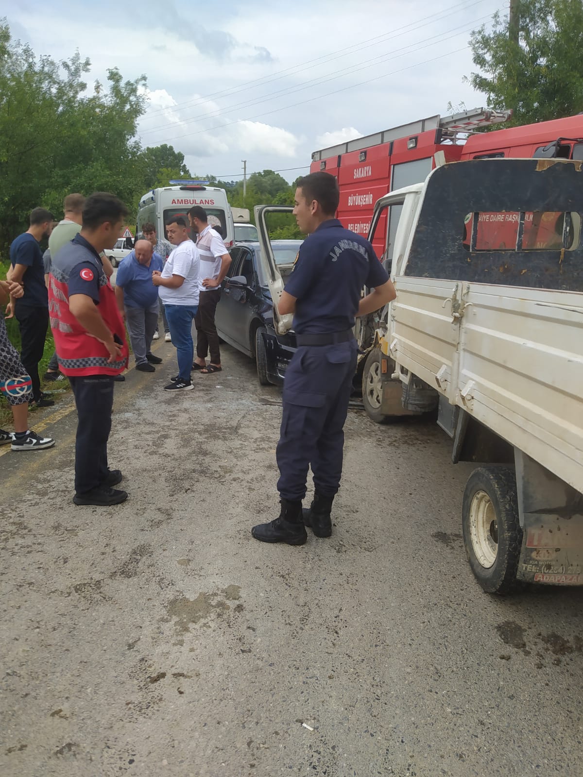 Karamanlar’da trafik kazası