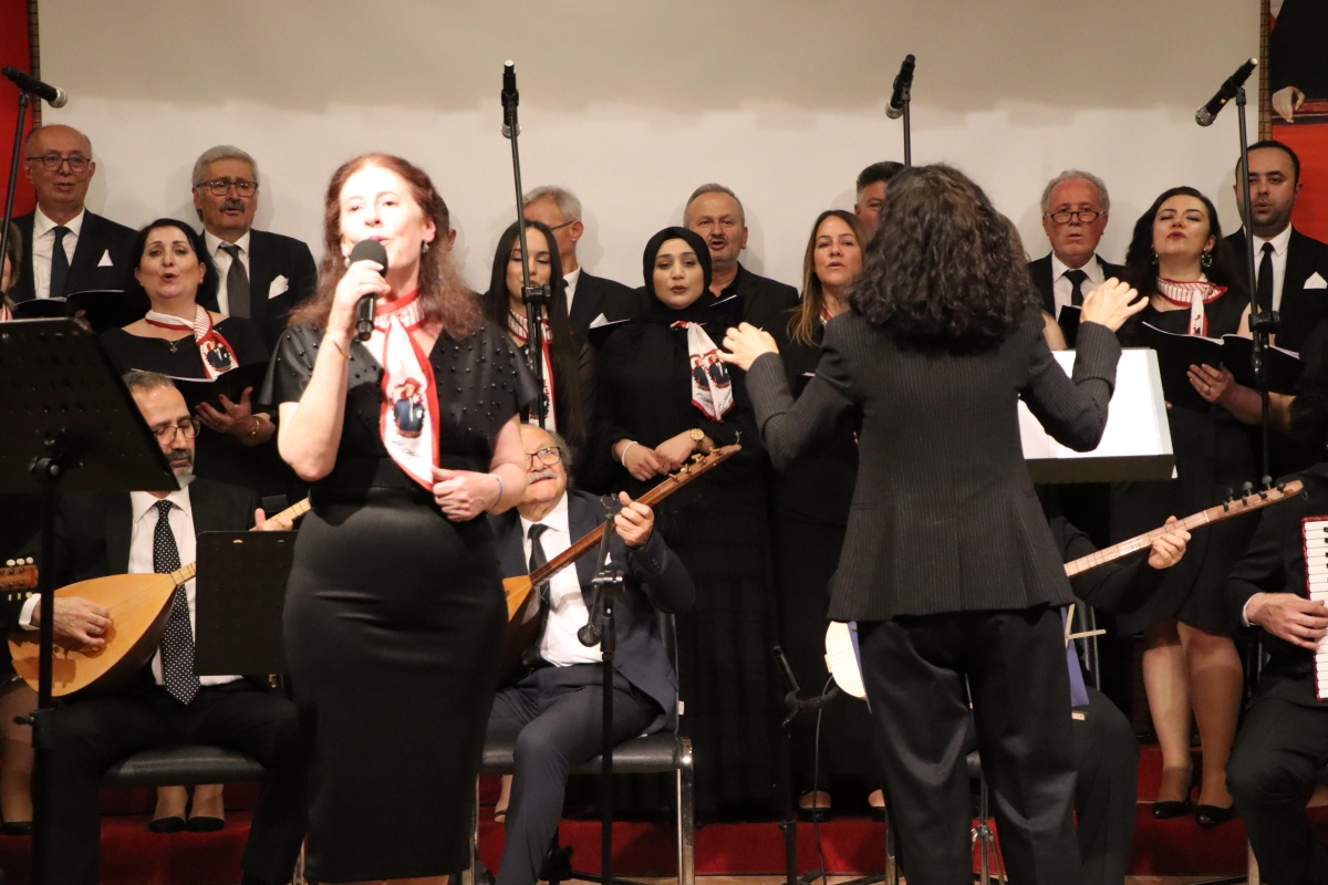 3 Mayıs Türk Halk Müziği Konseri'nden kareler