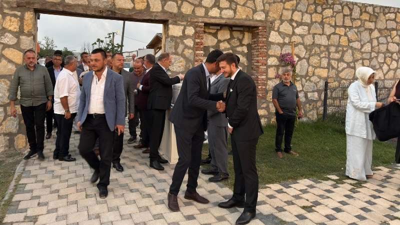 MHP Kaynarca İlçe Başkanı Onur Aktaş, Reyhan Nurkan Ayan ile Hayatını Birleştirdi