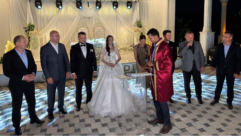 MHP Kaynarca İlçe Başkanı Onur Aktaş, Reyhan Nurkan Ayan ile Hayatını Birleştirdi