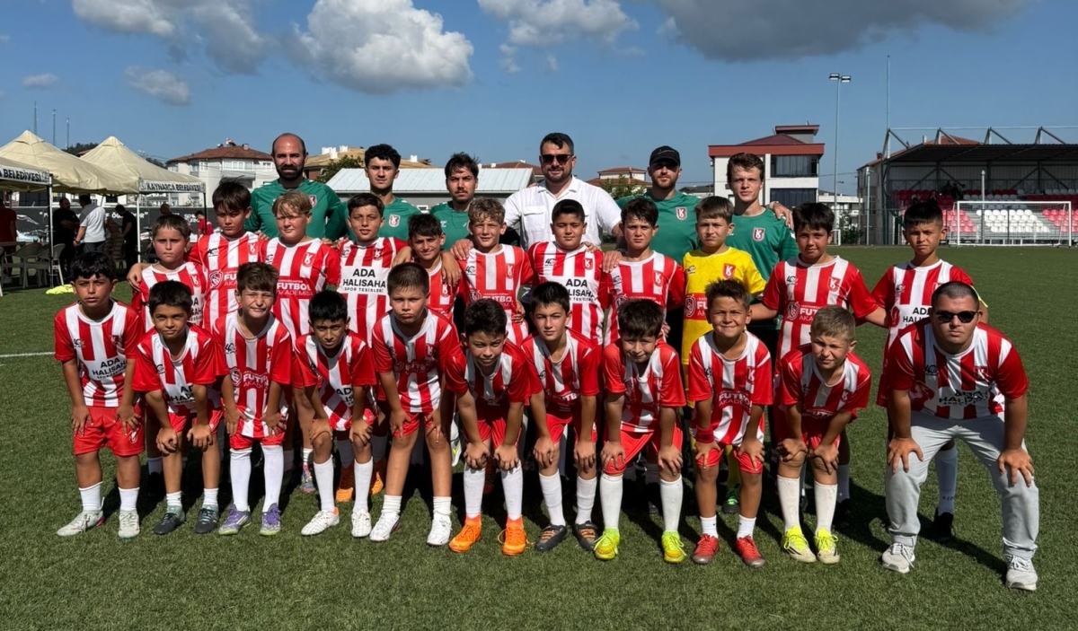 KAYNARCASPOR AKADEMİ ZAFER KUPALARI SAHİPLERİNİ BULDU