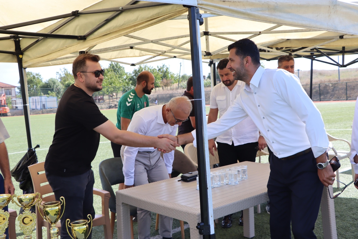 KAYNARCASPOR AKADEMİ ZAFER KUPALARI SAHİPLERİNİ BULDU