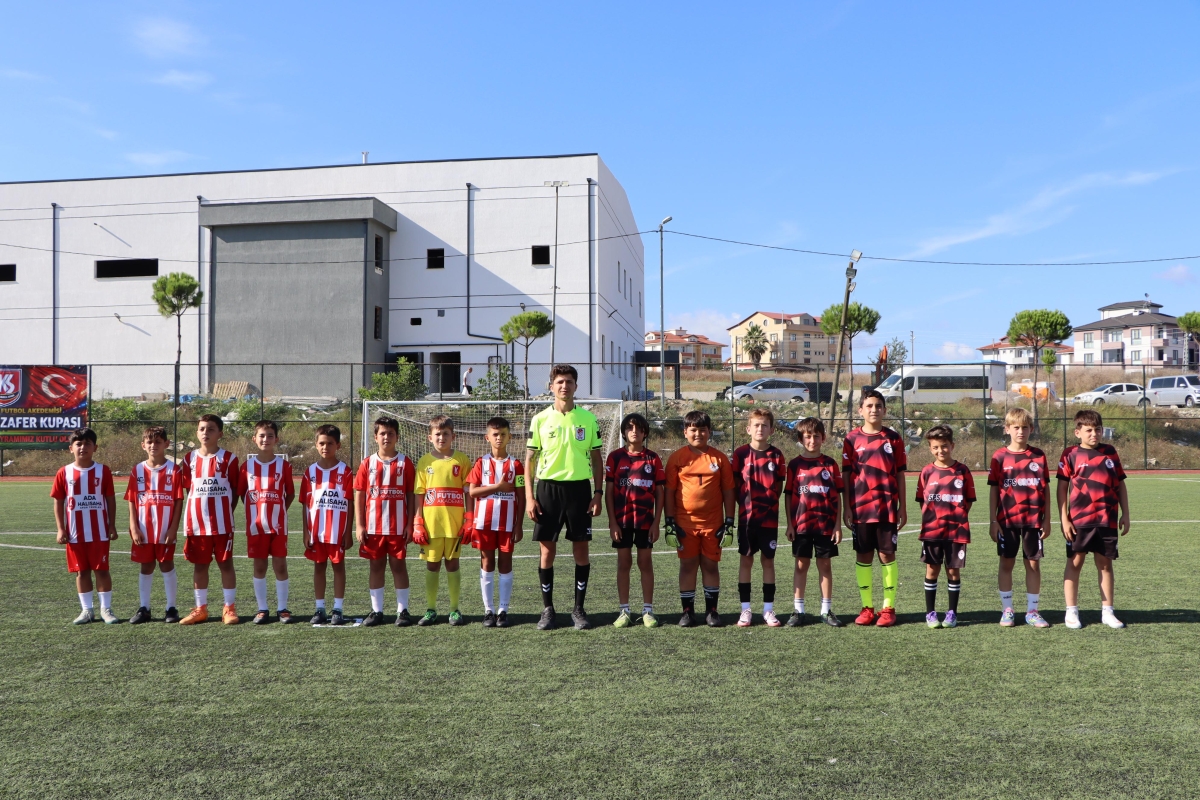 KAYNARCASPOR AKADEMİ ZAFER KUPALARI SAHİPLERİNİ BULDU