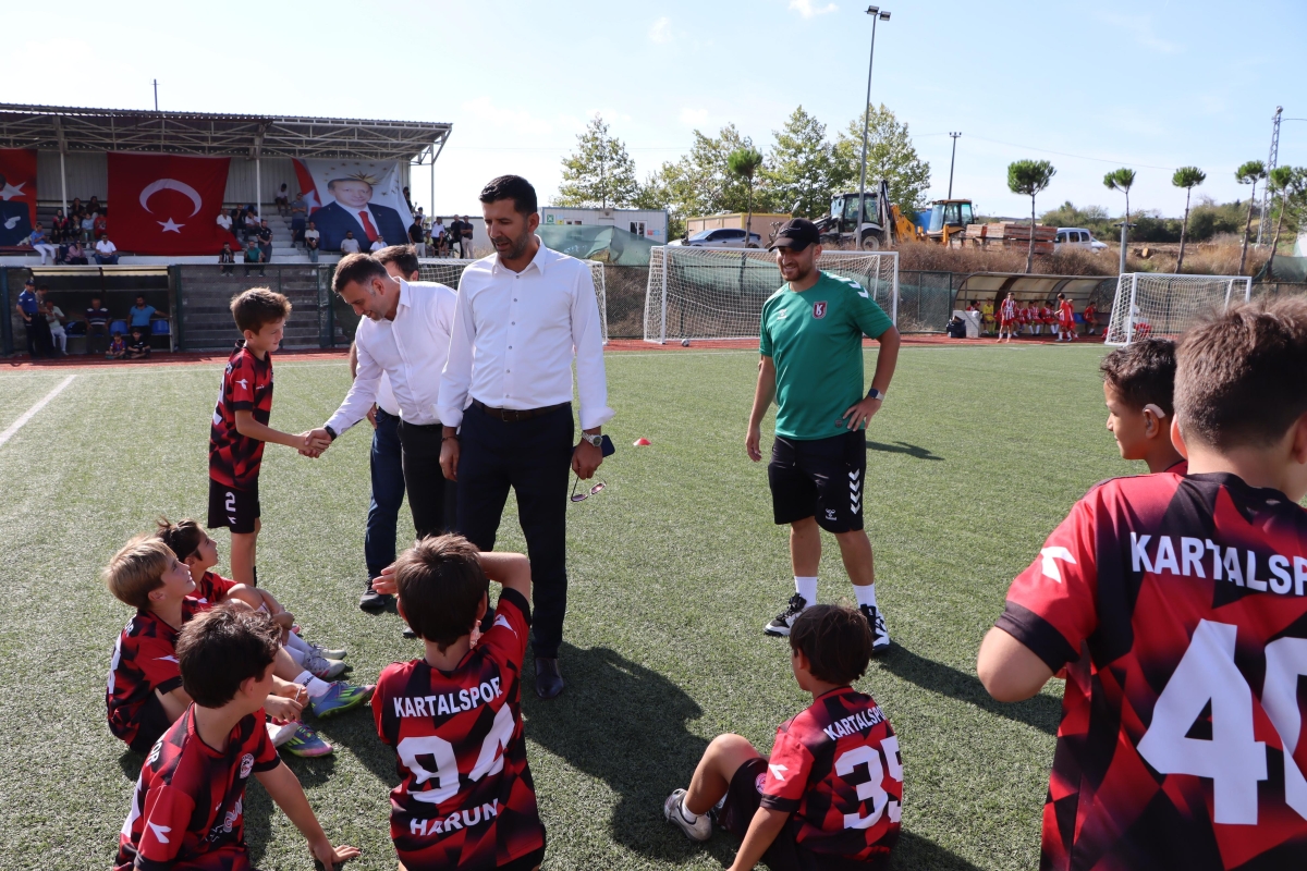 KAYNARCASPOR AKADEMİ ZAFER KUPALARI SAHİPLERİNİ BULDU