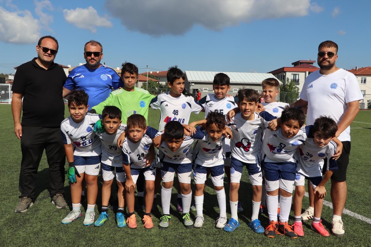 KAYNARCASPOR AKADEMİ ZAFER KUPALARI SAHİPLERİNİ BULDU