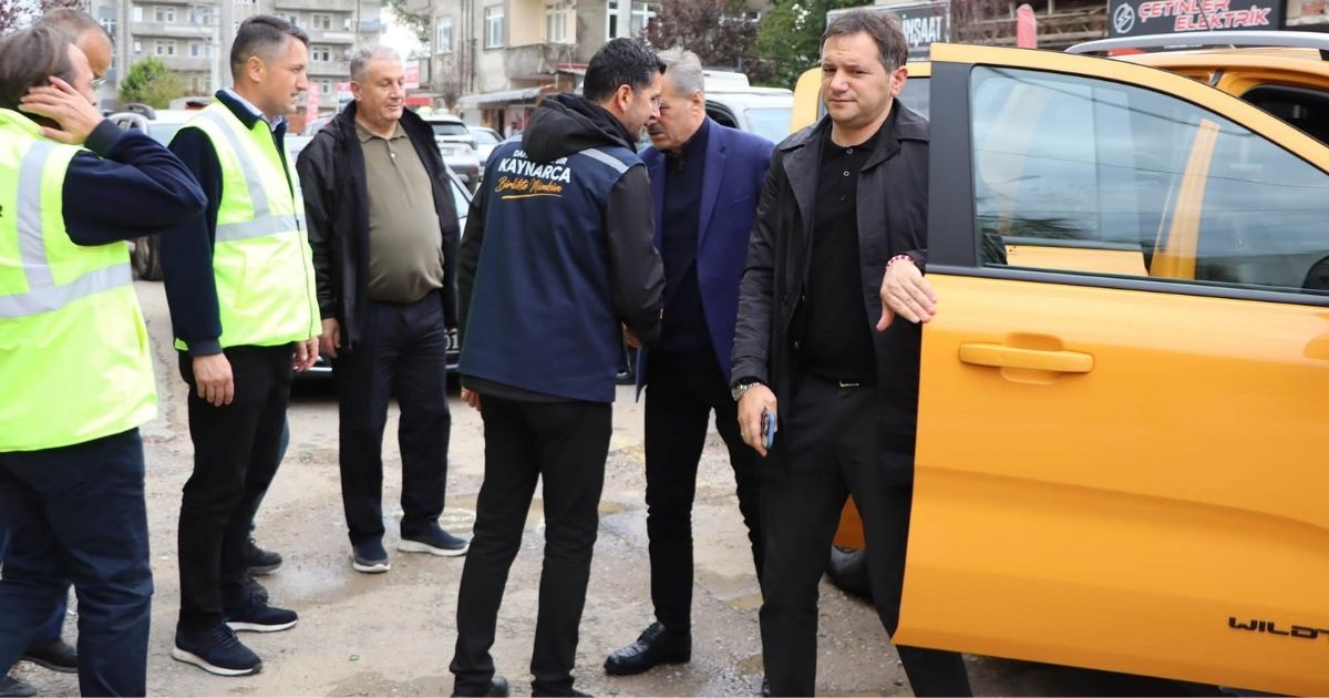 Yusuf Alemdar Kaynarca’da Selden Etkilenen Bölgeleri İnceledi