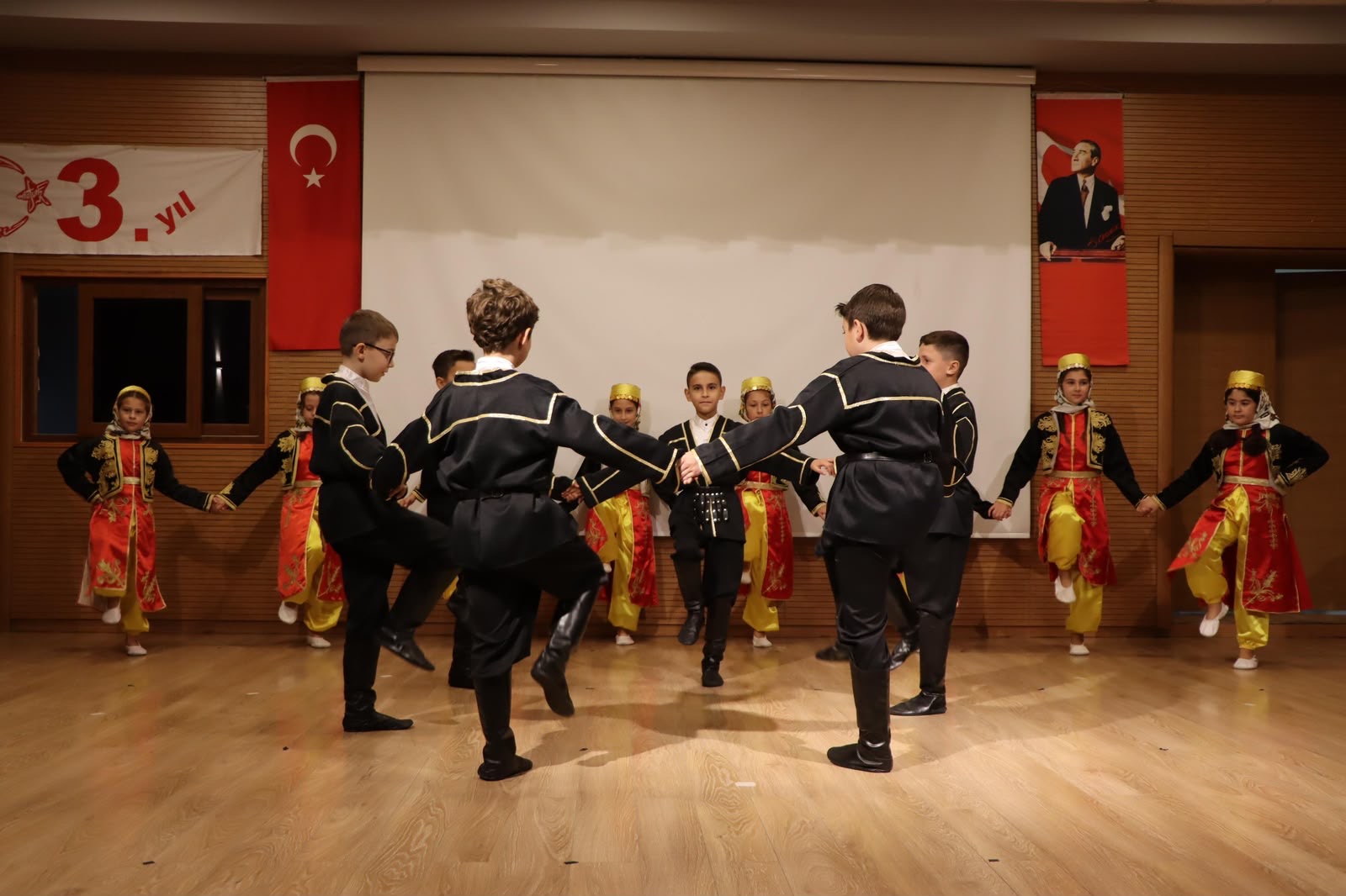 Kaynarca’da 29 Ekim Cumhuriyet Bayramı Coşkuyla Kutlandı