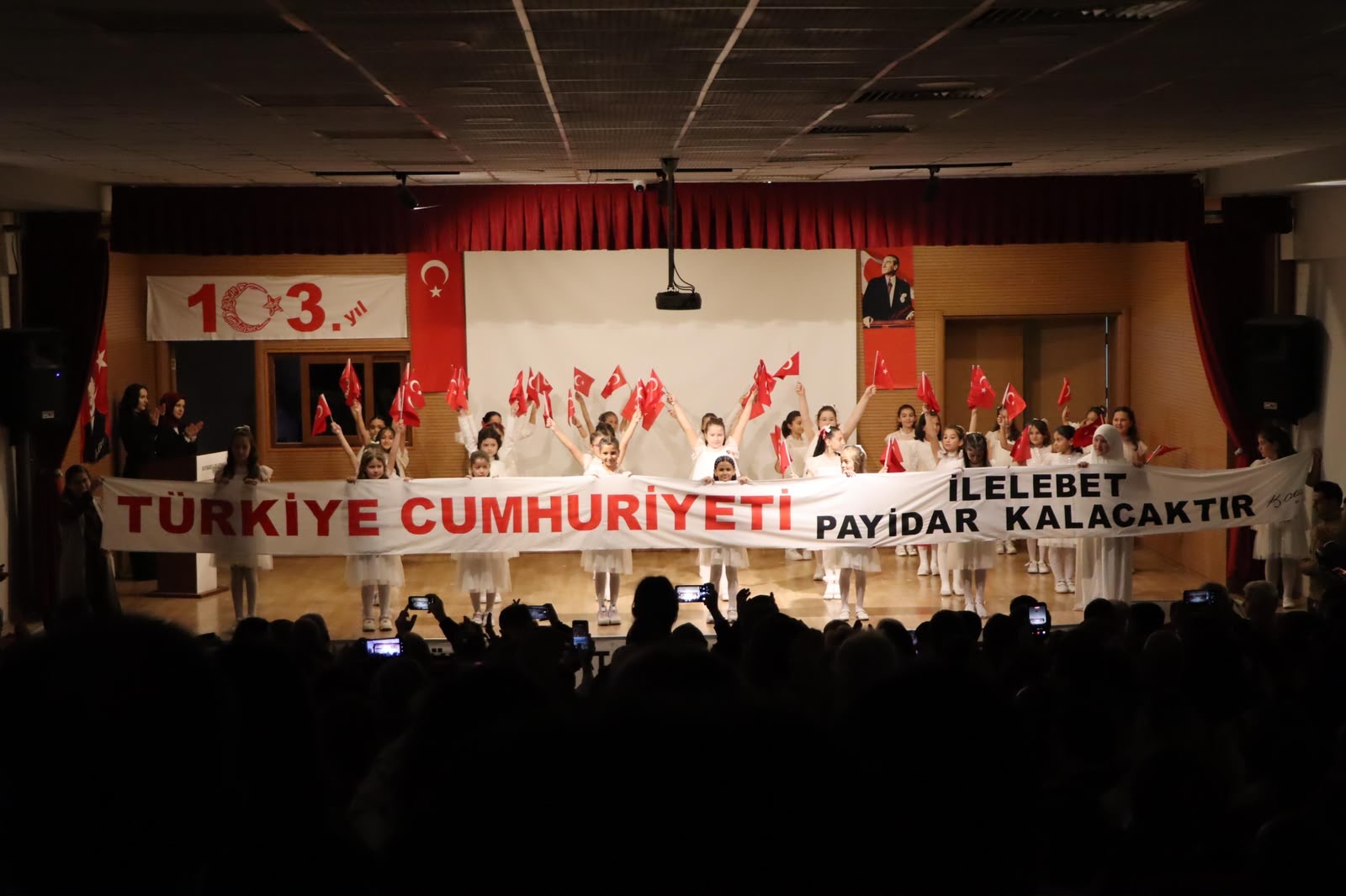 Kaynarca’da 29 Ekim Cumhuriyet Bayramı Coşkuyla Kutlandı
