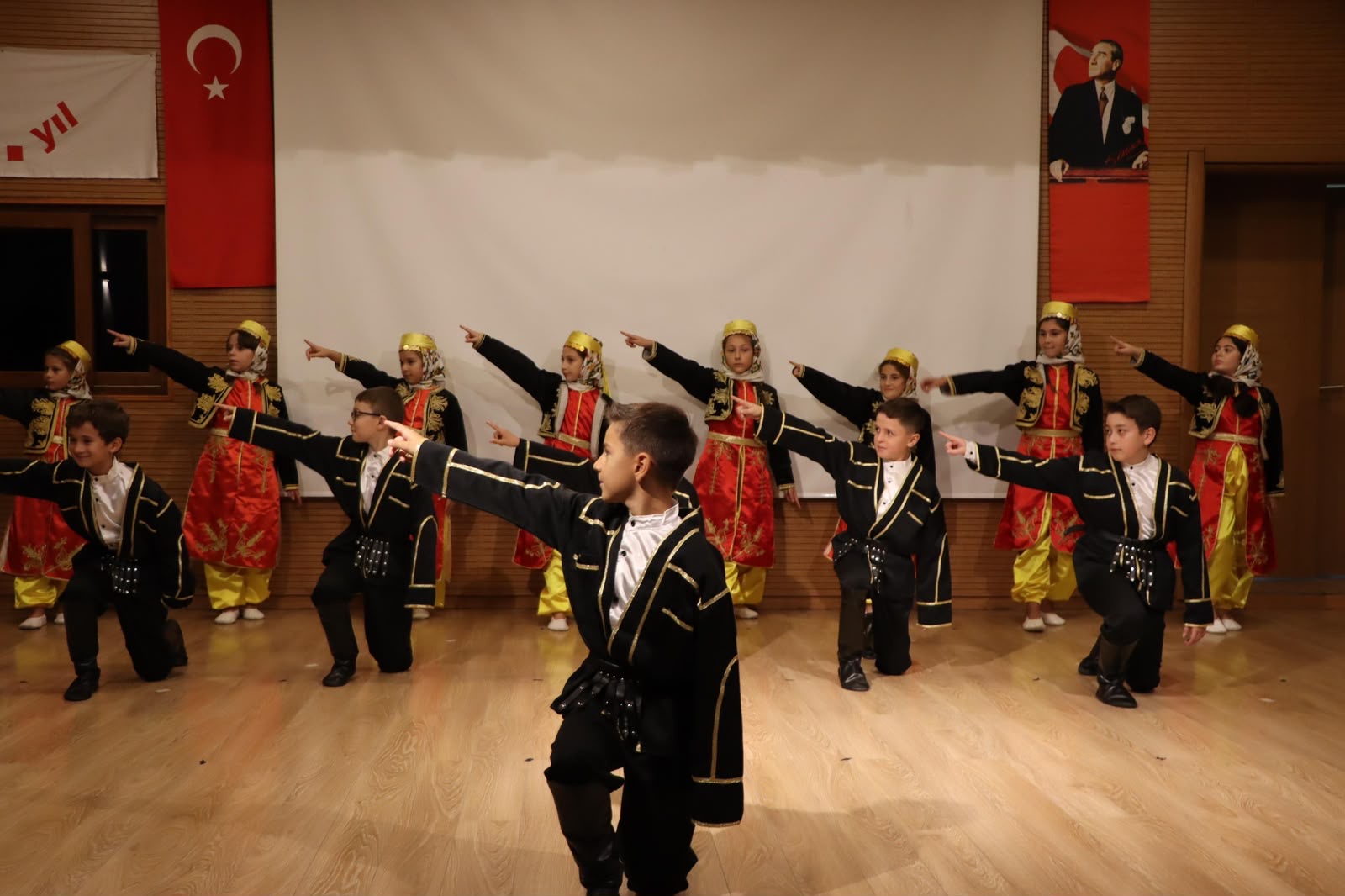 Kaynarca’da 29 Ekim Cumhuriyet Bayramı Coşkuyla Kutlandı