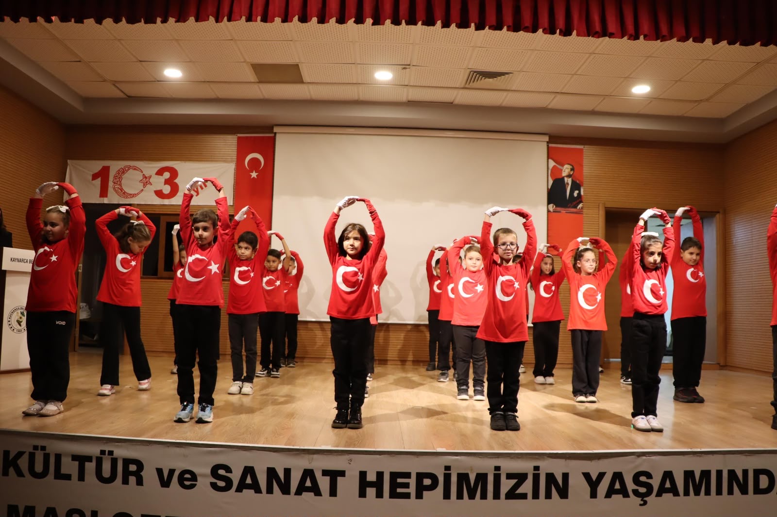 Kaynarca’da 29 Ekim Cumhuriyet Bayramı Coşkuyla Kutlandı