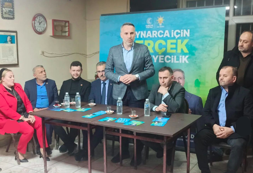 AK Parti İl Başkanı Yunus Tever, Mustafa Özer’e destek için Topçu mahallesini ziyaret etti