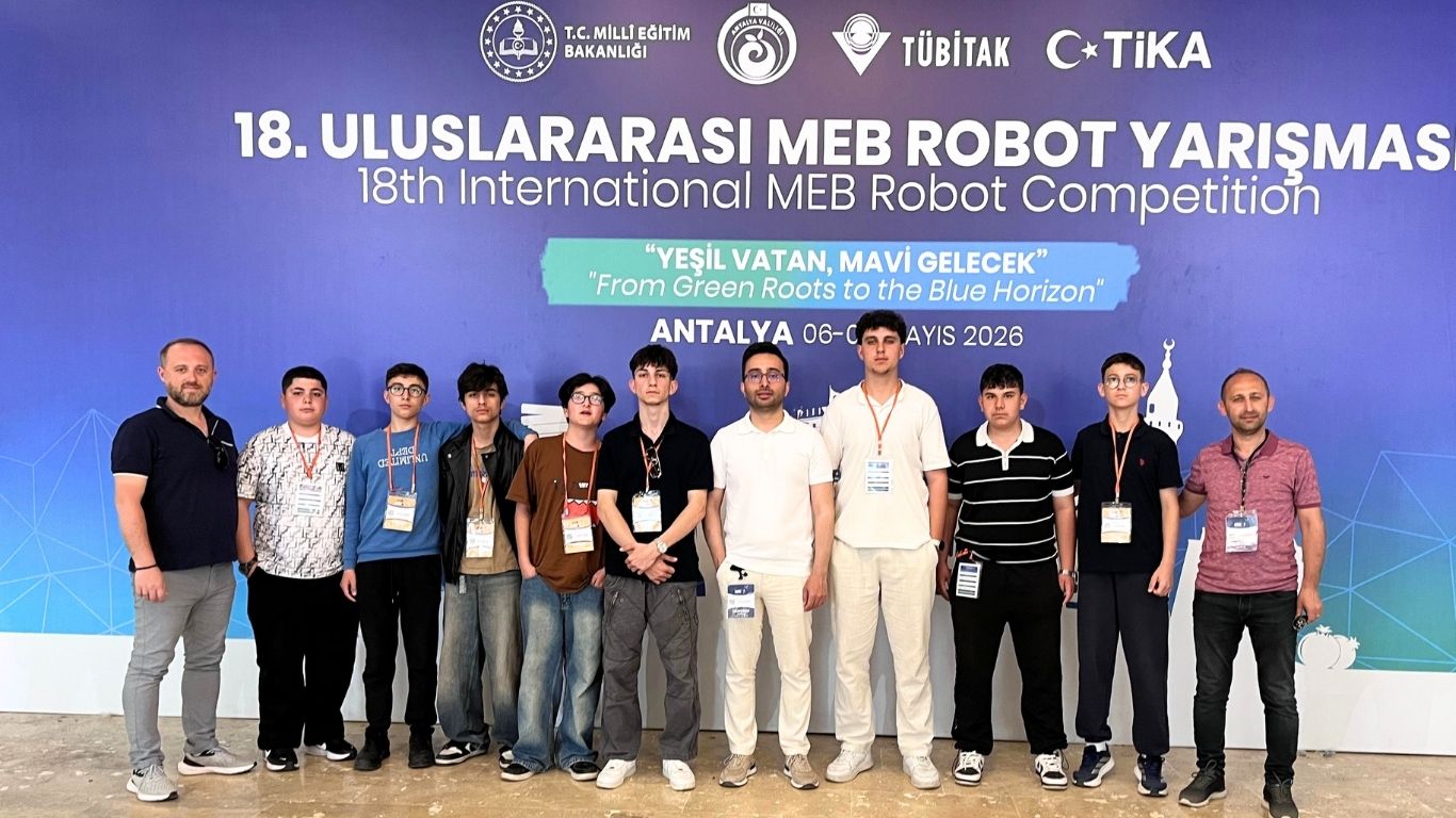 Kaynarca’nın Genç Mucitleri Uluslararası Sahneye Çıktı: Robot Yarışmasında Gövde Gösterisi