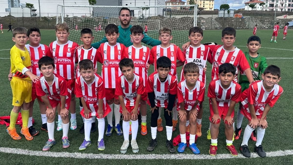 KAYNARCASPOR ALTYAPISINDAN HAZIRLIK: U-11 VE U-12 TAKIMLARI TEKSPOR İLE KARŞILAŞTI