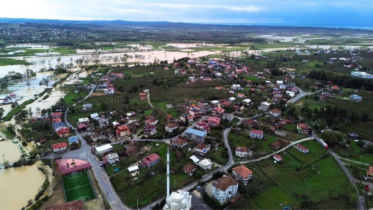 Kaynarca’da Selin Bıraktığı Zarar Havadan Görüntülendi! İşte 17 Dakikalık Dron Görüntüleri - VİDEO HABER