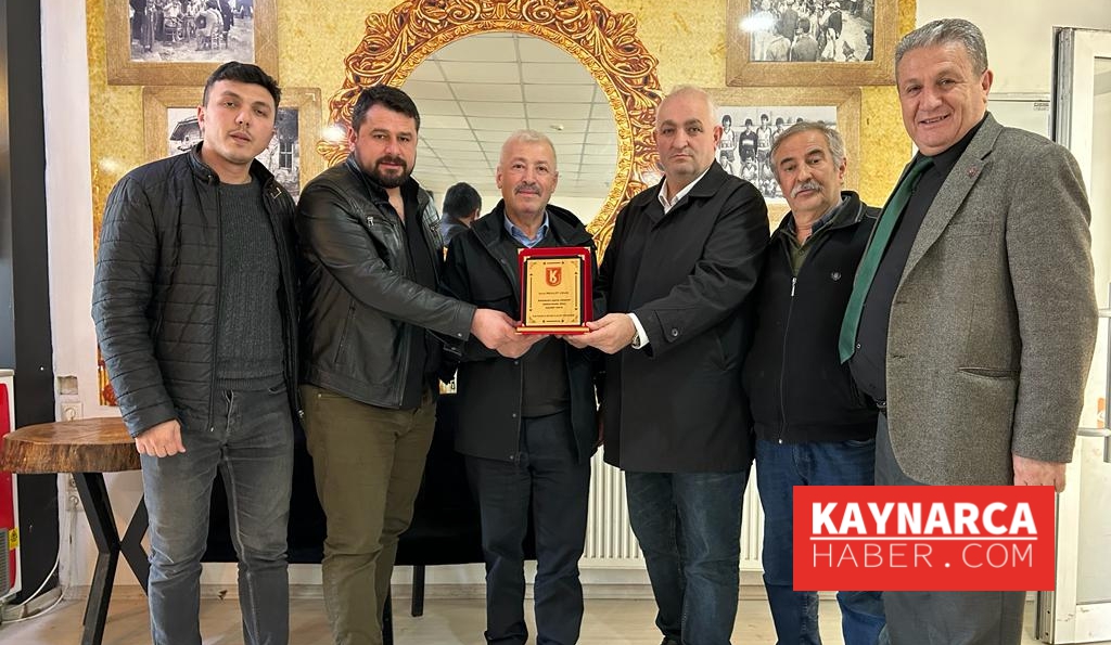 Kaynarcaspor’dan işadamı Mevlüt Uzun’a teşekkür plaketi
